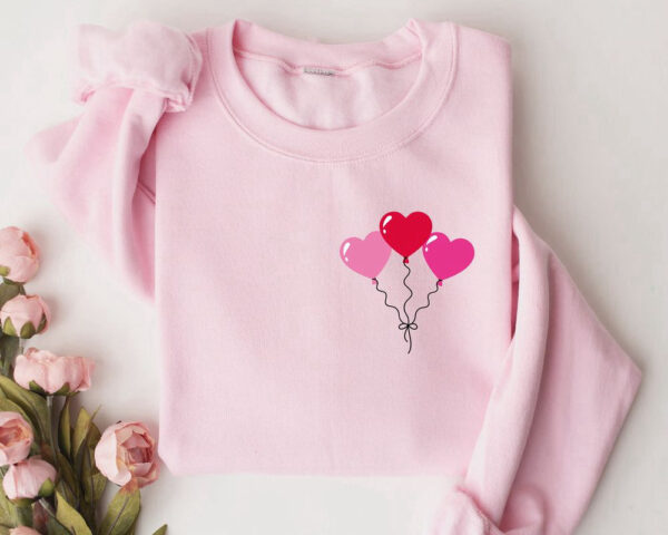 womens-valentines-day-sweatshirt-heart-balloons-sweatshirt-sweatshirt-for-women.jpeg